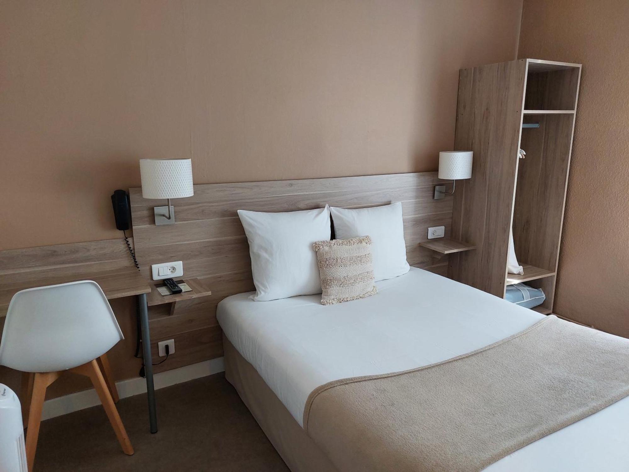 Cit'Hotel L'Europe - Cholet Gare Exterior photo
