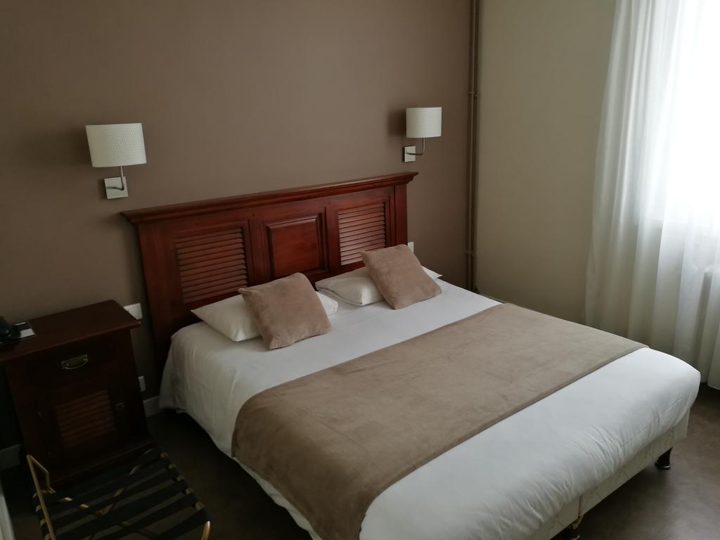 Cit'Hotel L'Europe - Cholet Gare Exterior photo