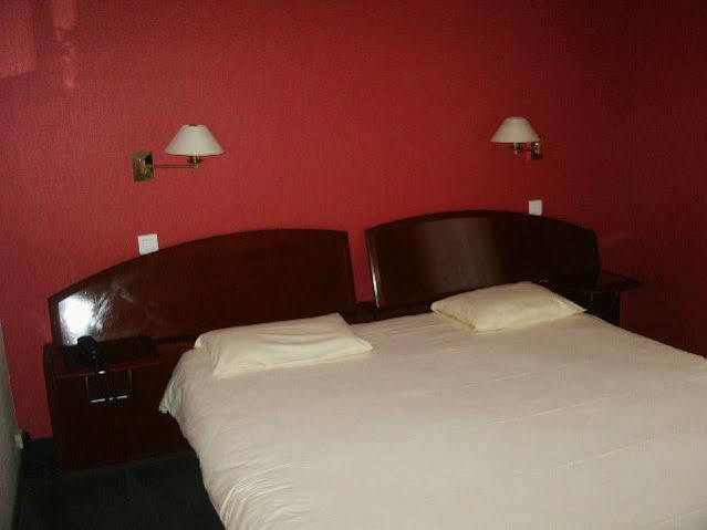 Cit'Hotel L'Europe - Cholet Gare Exterior photo